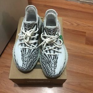 Yeezy boost zebra